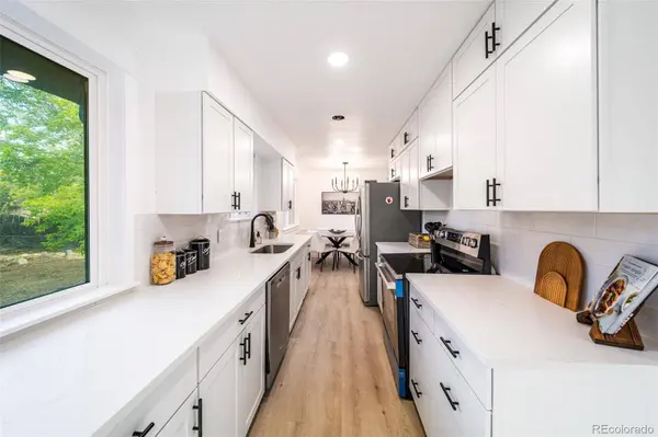 8711 Oakwood ST, Westminster, CO 80031