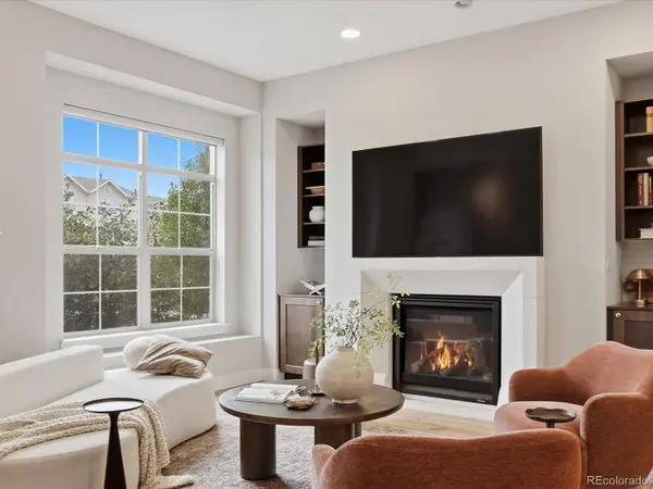 5420 Valentia ST, Denver, CO 80238