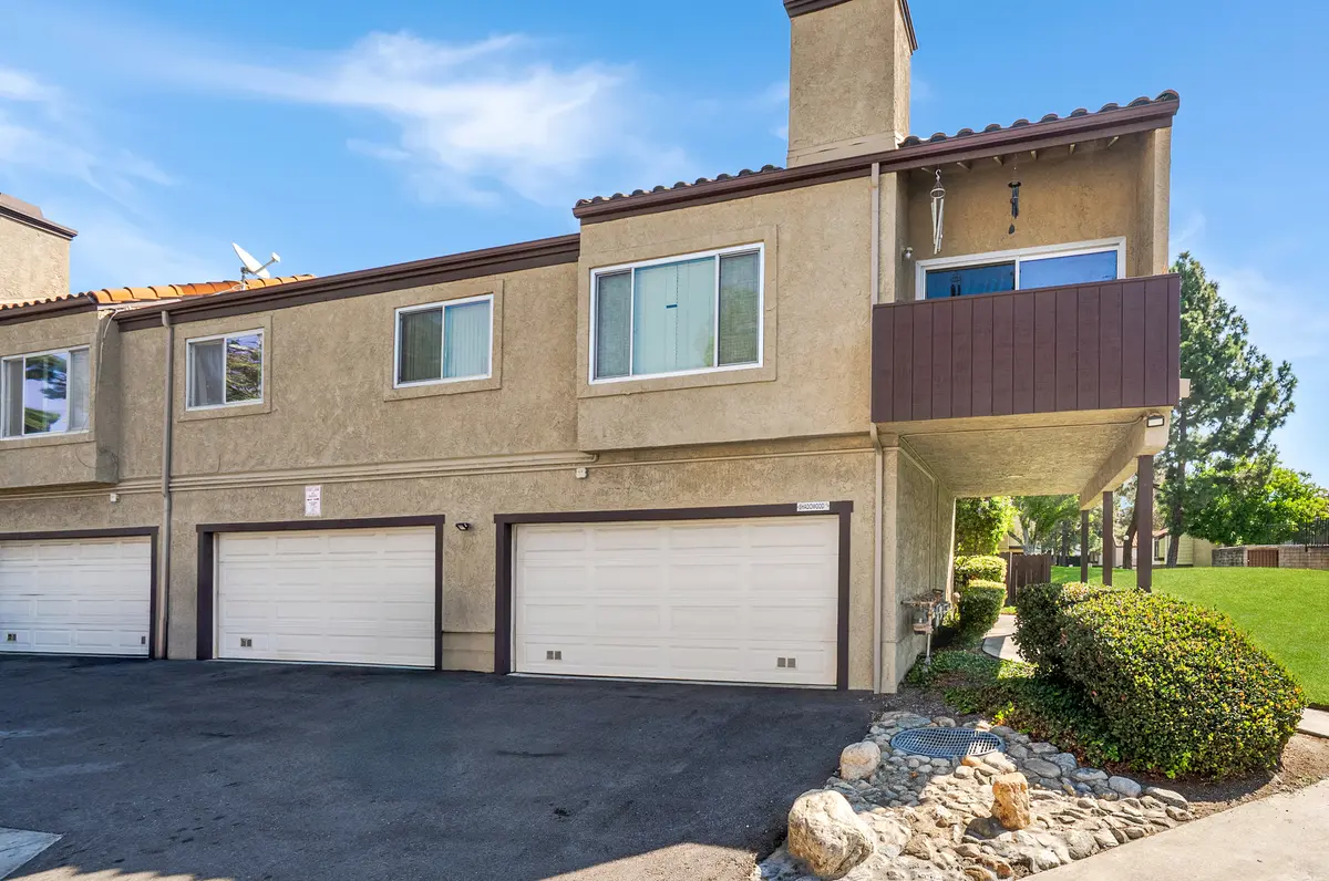 9311 Shadowood Dr #E, Montclair, CA 91763