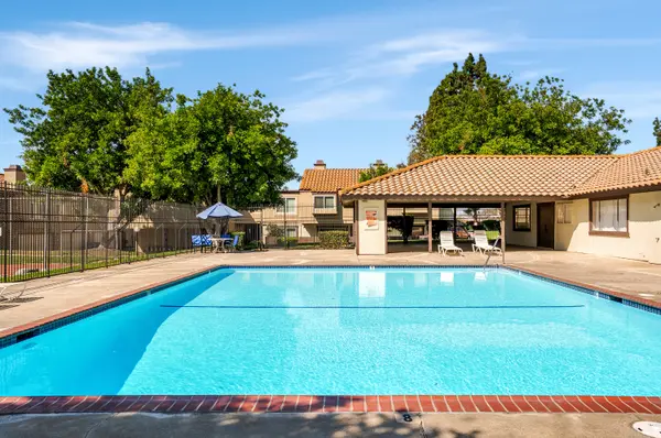 9311 Shadowood Dr #E, Montclair, CA 91763