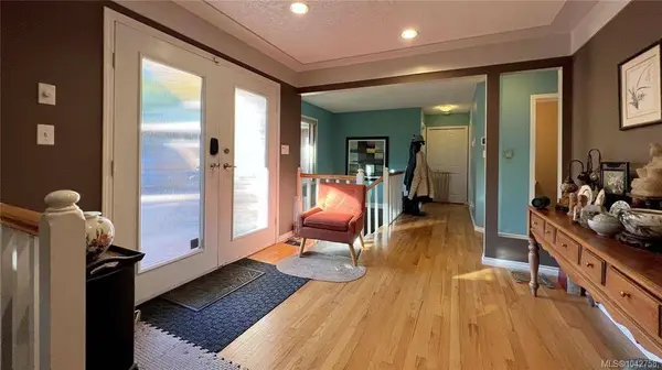 986 Seapearl Pl, Saanich, BC V8Y 2X3