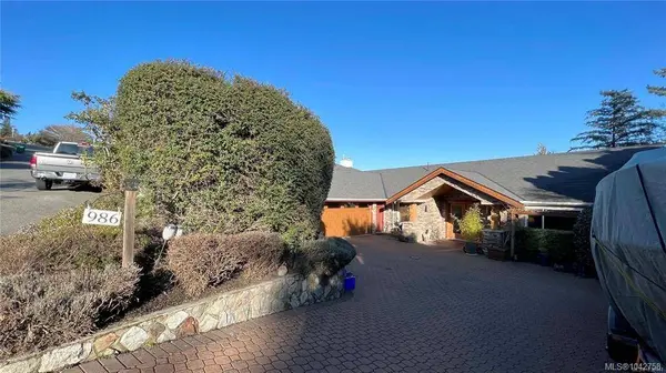 986 Seapearl Pl, Saanich, BC V8Y 2X3