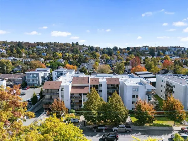 2757 Quadra St ##105, Victoria, BC V8T 4E5