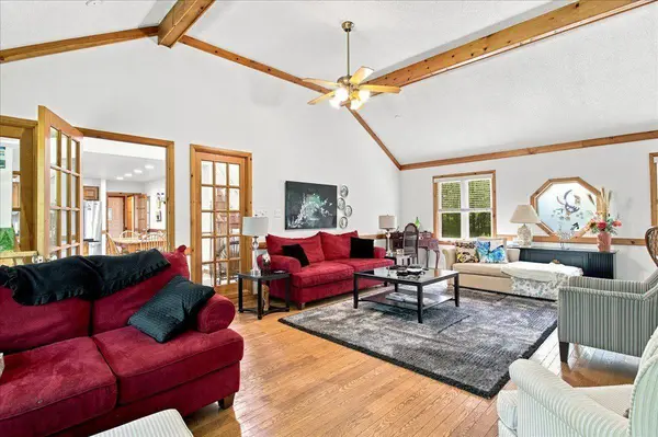 20 Pineshore CRES, Tiny, ON L0L 2T0