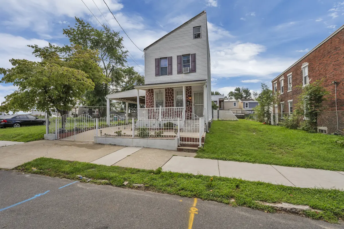2726 Wayne Ave, Camden, NJ 08105