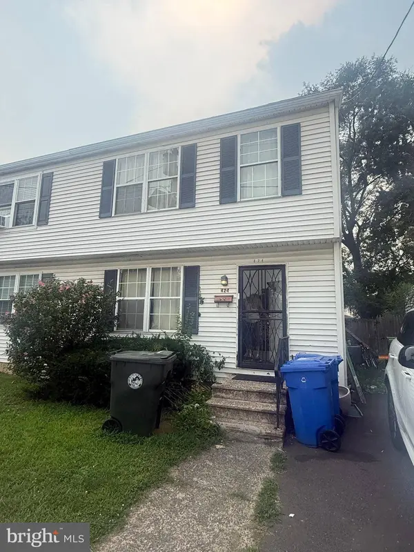 424 SAINT MARY ST