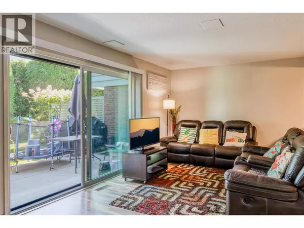 1050 Springfield RD #151, Kelowna, BC V1Y8J7