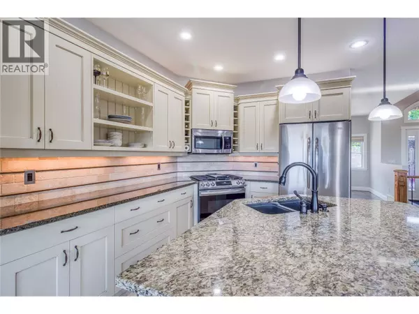 1084 Hume Avenue, Kelowna, BC V1P1P2