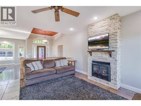 1084 Hume Avenue, Kelowna, BC V1P1P2