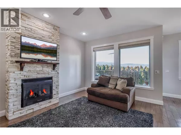 1084 Hume Avenue, Kelowna, BC V1P1P2