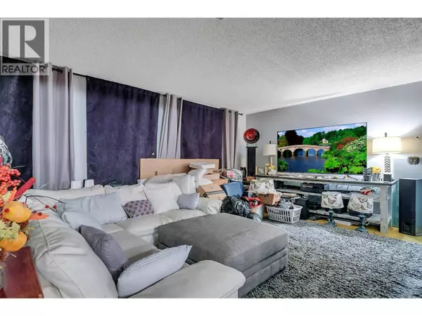 4055 McClain Road, Kelowna, BC V1W3Z5