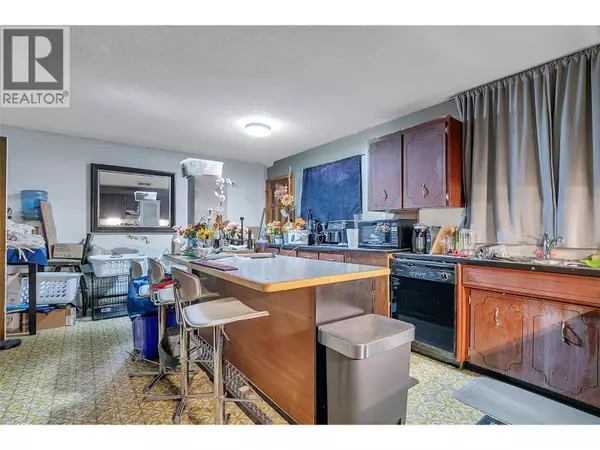 4055 McClain Road, Kelowna, BC V1W3Z5