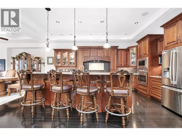 1981 Capistrano Drive, Kelowna, BC V1V2N1