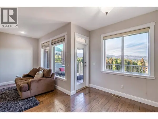 1084 Hume Avenue, Kelowna, BC V1P1P2