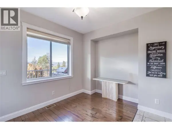 1084 Hume Avenue, Kelowna, BC V1P1P2