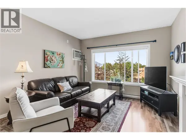 688 Lequime RD #301, Kelowna, BC V1W1A4