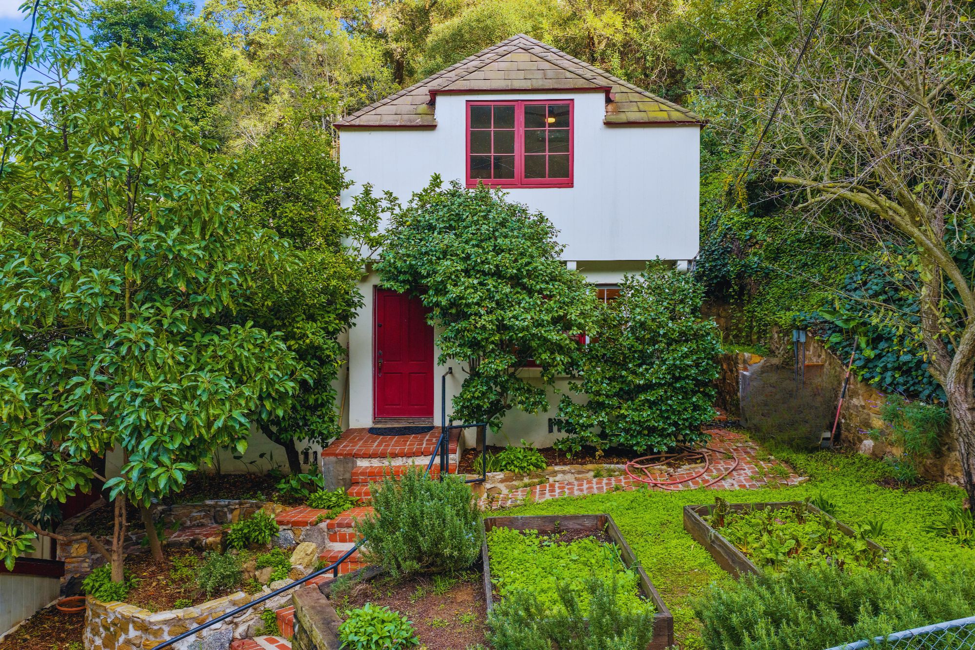 2030 Oakstone Way, Laurel Canyon