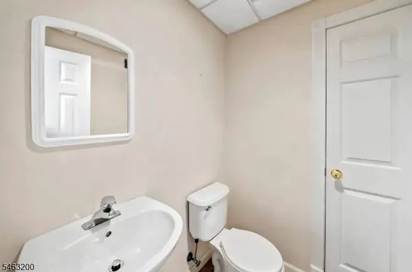 199 Royal Oak Dr, Ocean Twp., NJ 08758