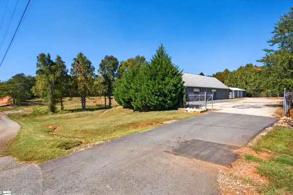 919 N 25 Highway, Travelers Rest, SC 29690