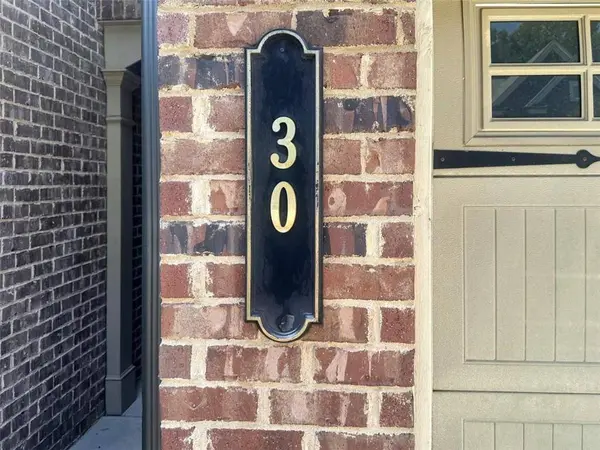 30 Holdings DR, Lawrenceville, GA 30044