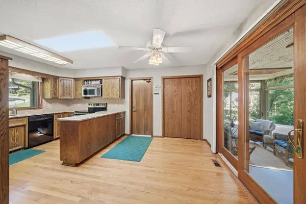 3610 Evergreen LN N, Plymouth, MN 55441