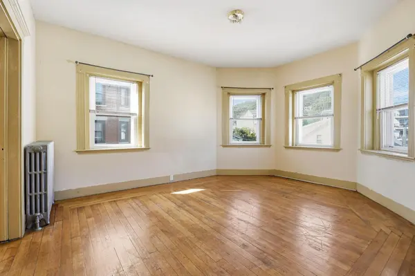 32 Ashley St #3, East Boston, MA 02128-2621