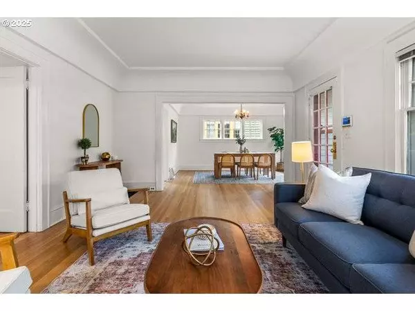 3733 NE 24TH AVE, Portland, OR 97212