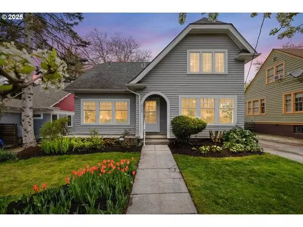 3733 NE 24TH AVE, Portland, OR 97212