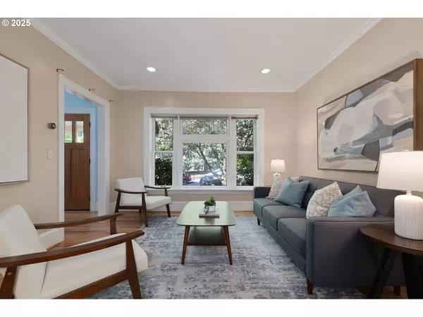 710 SE 26TH AVE, Portland, OR 97214