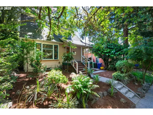 710 SE 26TH AVE, Portland, OR 97214