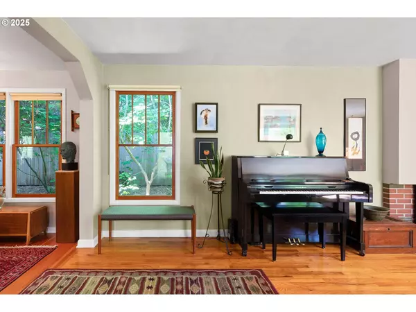 4737 SE 48TH AVE, Portland, OR 97206