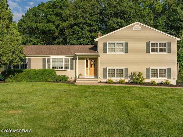 37 Ravine Road, Red Bank, NJ 07701