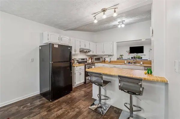 785 Greenhedge WAY, Stone Mountain, GA 30088