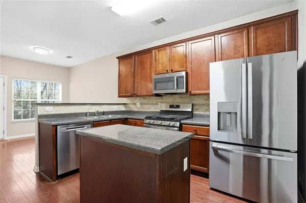 2157 Capella CIR SW, Atlanta, GA 30331