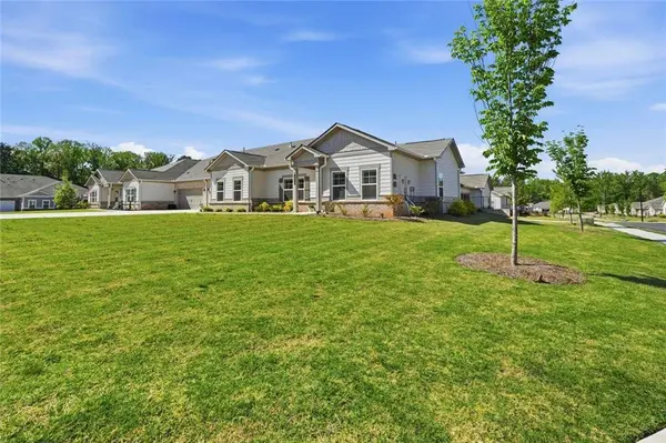 3930 Shelleydale DR, Powder Springs, GA 30127