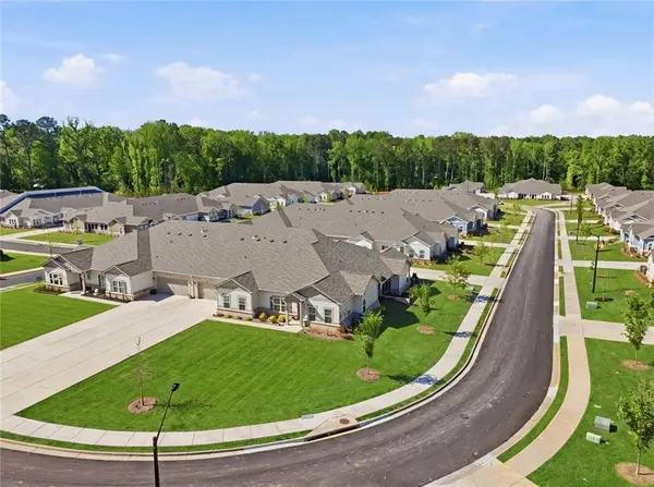 3930 Shelleydale DR, Powder Springs, GA 30127