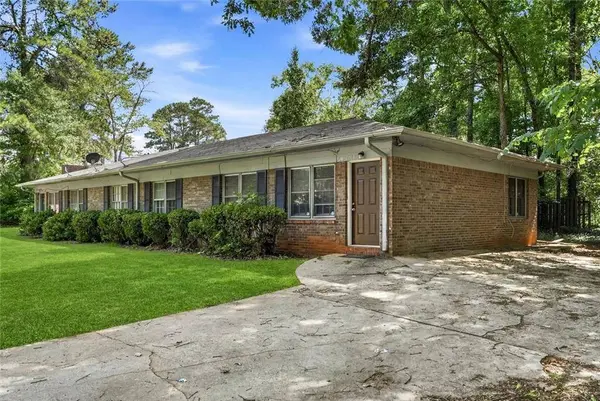 2124 Golfview DR SE, Conyers, GA 30013