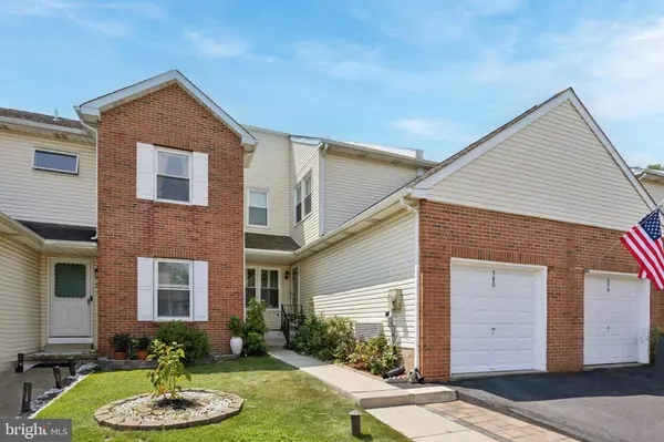 580 S MOUNT VERNON CIR, Bensalem, PA 19020
