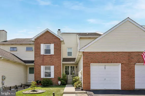 580 S MOUNT VERNON CIR, Bensalem, PA 19020