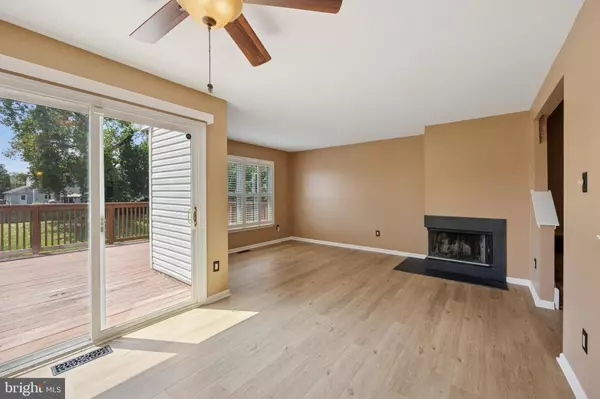 580 S MOUNT VERNON CIR, Bensalem, PA 19020