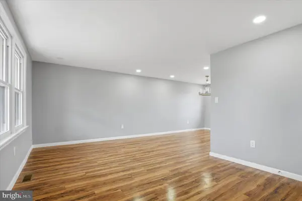 1061 YORK AVE, Lansdale, PA 19446