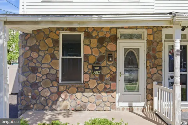 316 ELM AVE, North Wales, PA 19454