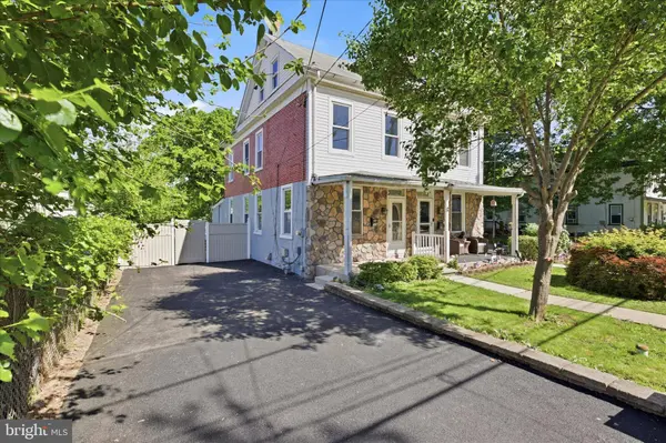 316 ELM AVE, North Wales, PA 19454