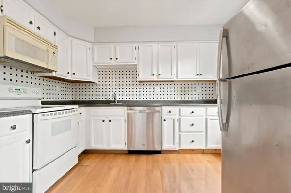 700 FARMINGTON AVE #4, Pottstown, PA 19464