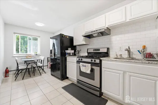 18 Lake AVE #8A, East Brunswick, NJ 08816