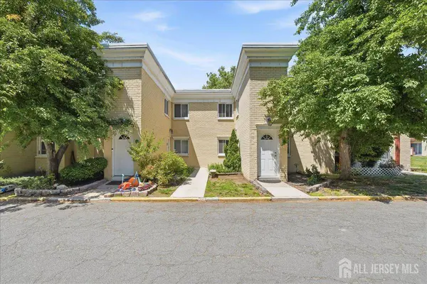 18 Lake AVE #8A, East Brunswick, NJ 08816