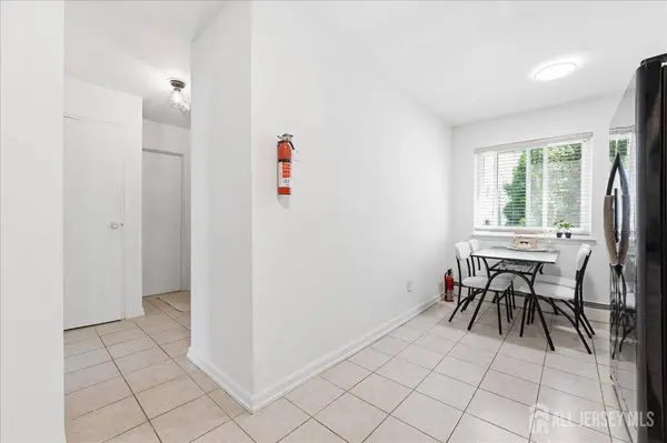 18 Lake AVE #8A, East Brunswick, NJ 08816