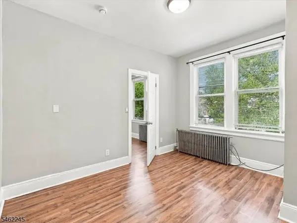53 Ocean Ave #2L, Jersey City, NJ 07305