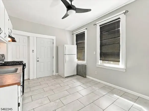 53 Ocean Ave #2L, Jersey City, NJ 07305
