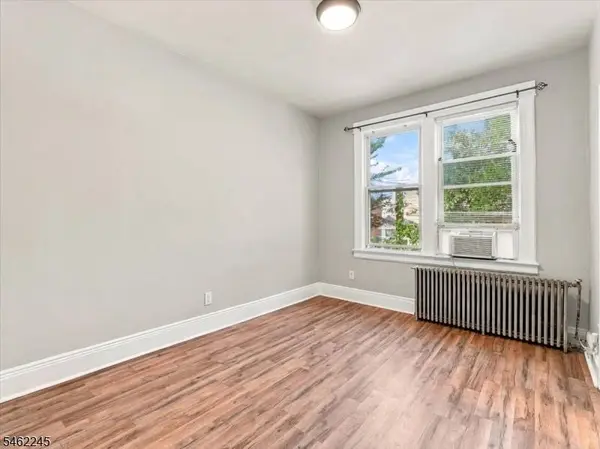 53 Ocean Ave #2L, Jersey City, NJ 07305
